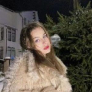 Meet your Posher, Britney